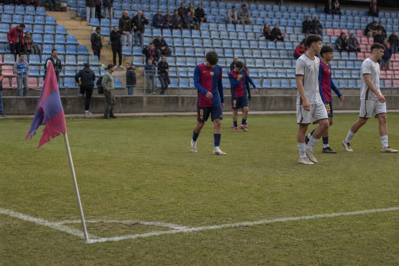 Barcelona besegrade Athletic Club med 2–0 i ligapremiären på Camp Nou